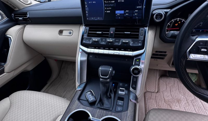 
								Toyota Land Cruiser LC300 ZX full									