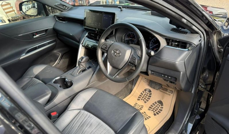 
								Toyota Harrier Z Premium full									