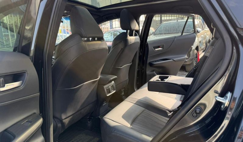 
								Toyota Harrier Z Premium full									