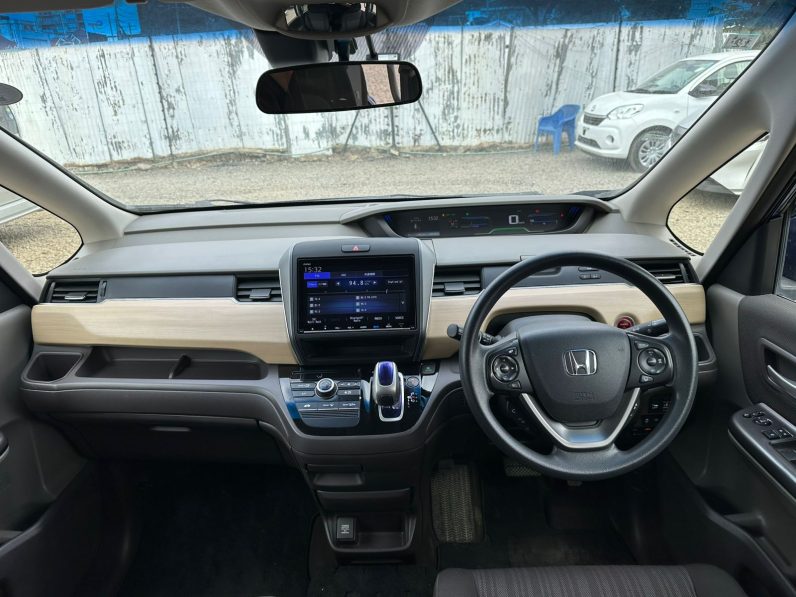
								HONDA FREED full									