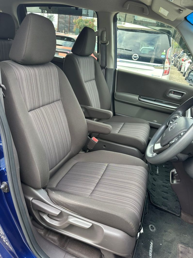 
								HONDA FREED full									