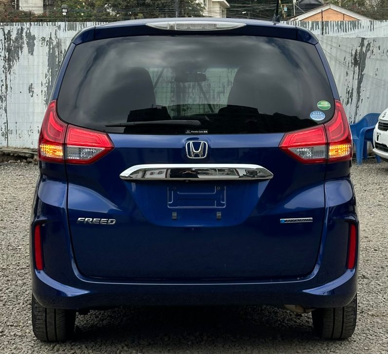 
								HONDA FREED full									