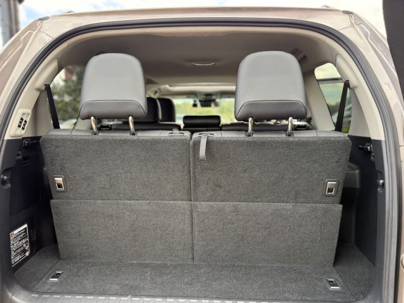 
								Toyota landcruiser prado TXL full									