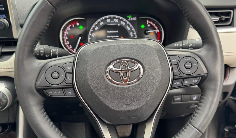 
								TOYOTA RAV4 full									