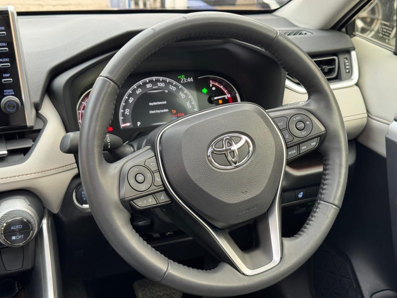 
								TOYOTA RAV4 full									