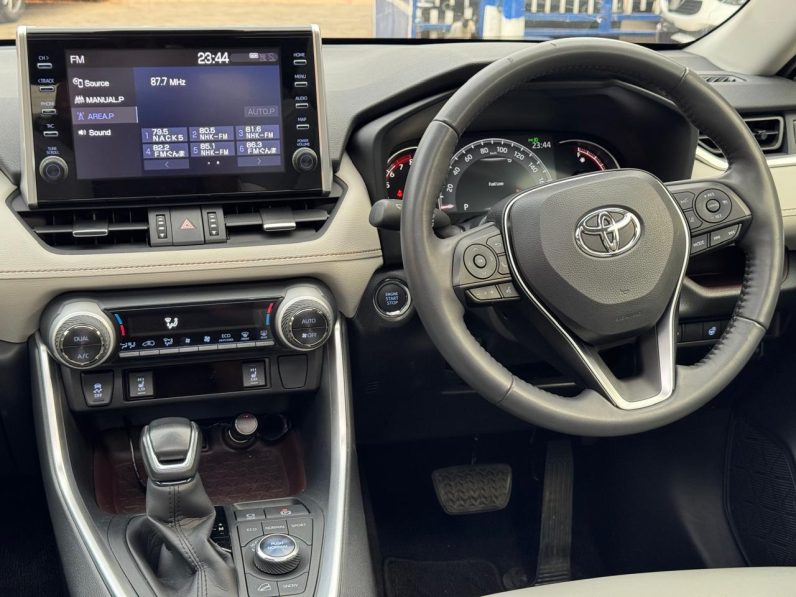 
								TOYOTA RAV4 full									