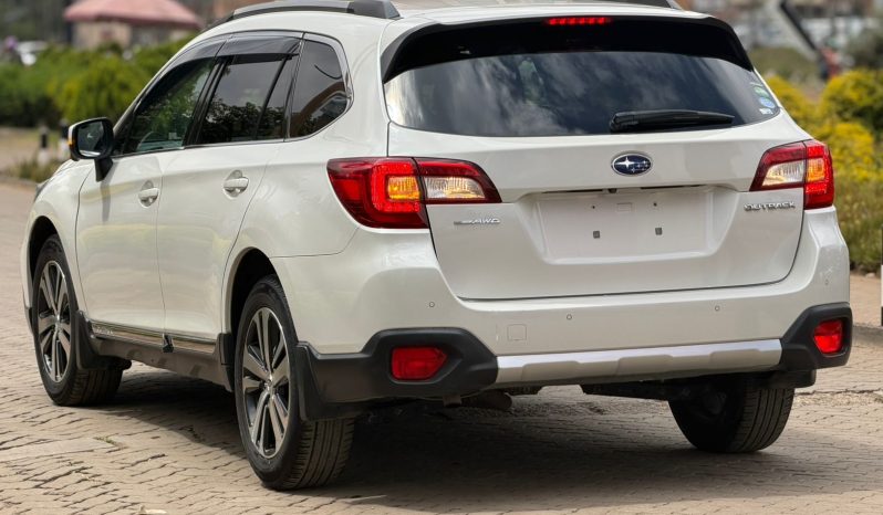 
								Subaru Outback full									
