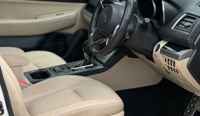 
								Subaru Outback full									