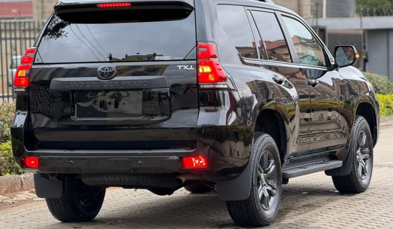 
								Toyota Prado  TX-L full									