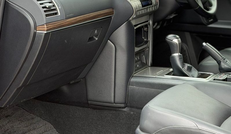 
								Toyota Prado  TX-L full									