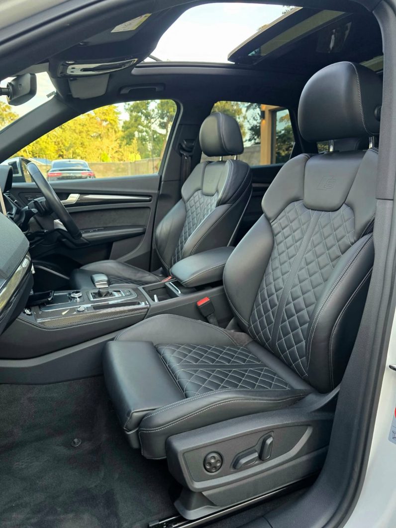 
								AUDI SQ5 full									