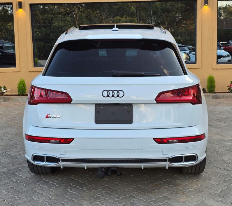 
								AUDI SQ5 full									