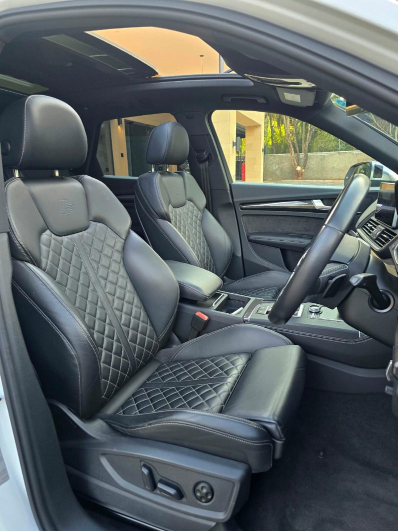 
								AUDI SQ5 full									