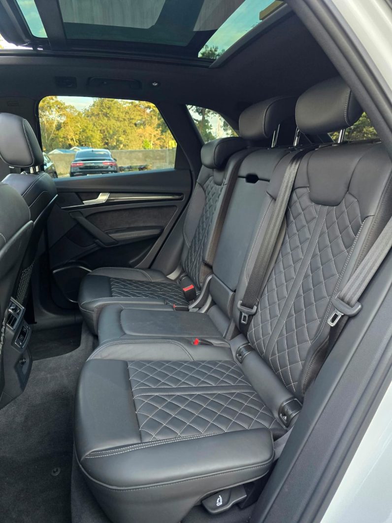 
								AUDI SQ5 full									