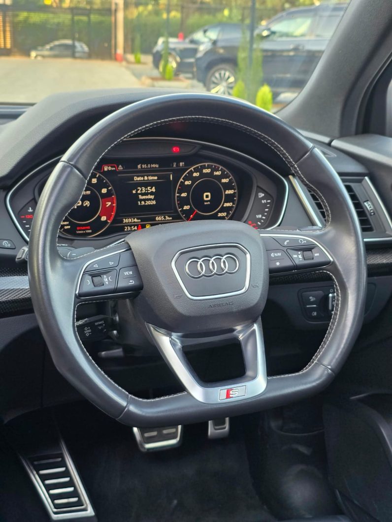 
								AUDI SQ5 full									