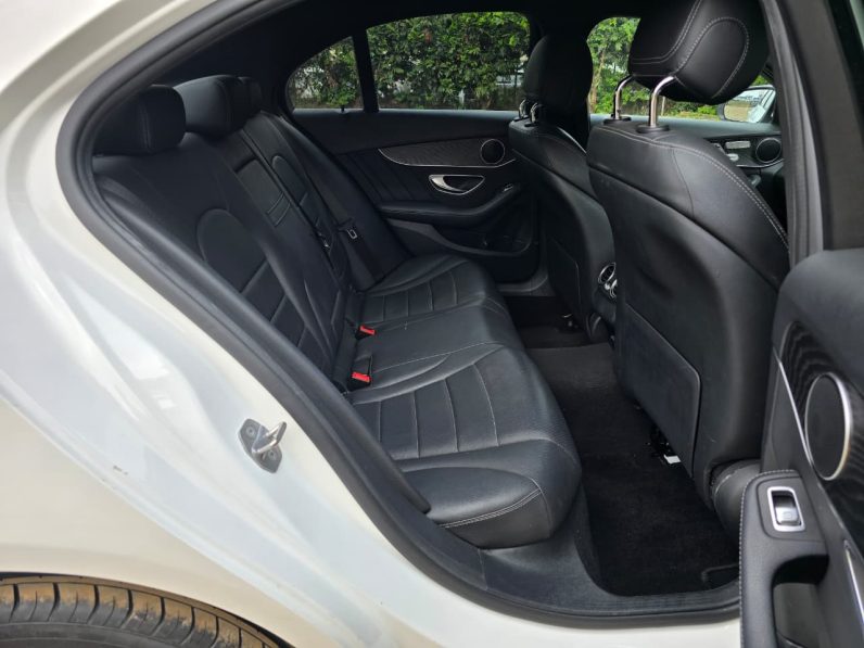 
								MERCEDES-BENZ C200 full									