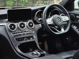 MERCEDES-BENZ C200
