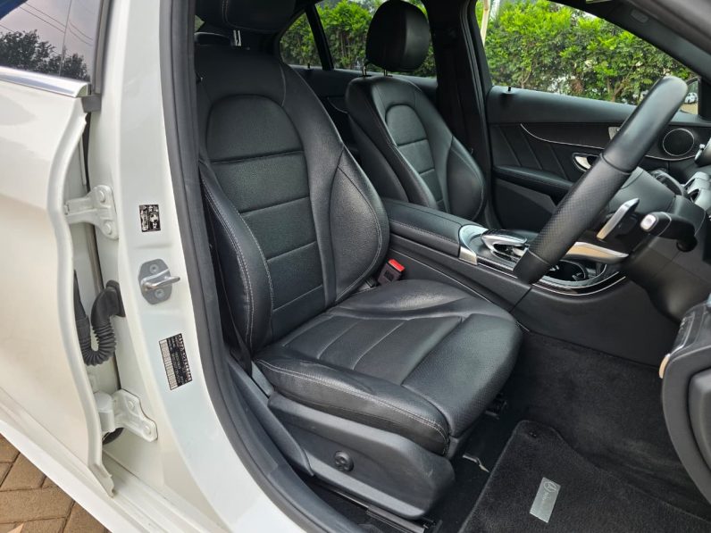 
								MERCEDES-BENZ C200 full									
