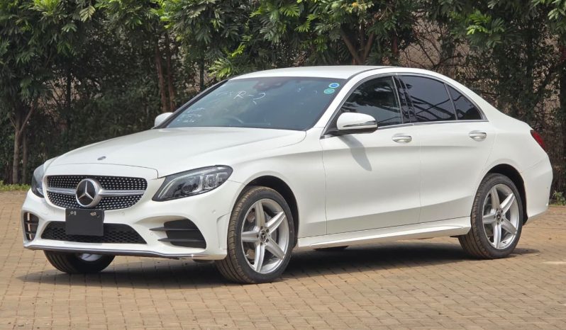 
								MERCEDES-BENZ C200 full									
