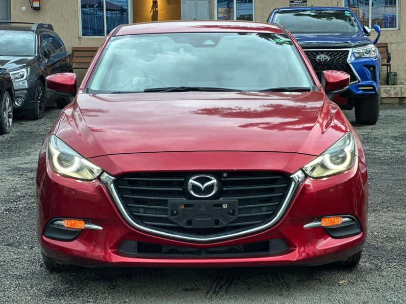 
								MAZDA AXELA full									