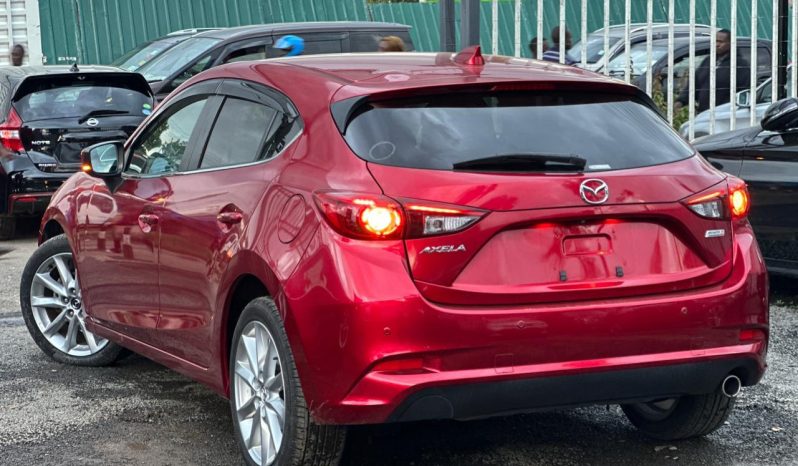 
								MAZDA AXELA full									