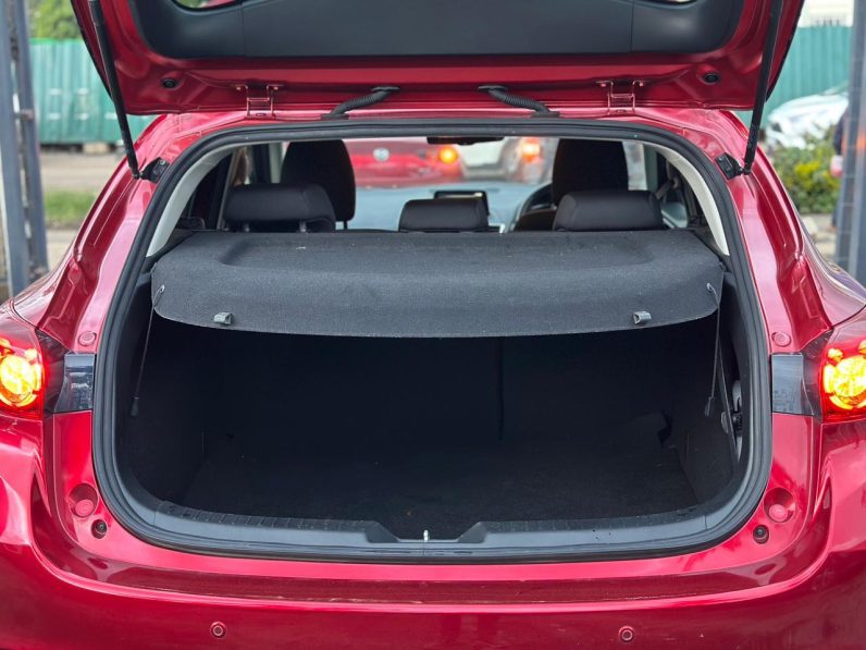 
								MAZDA AXELA full									