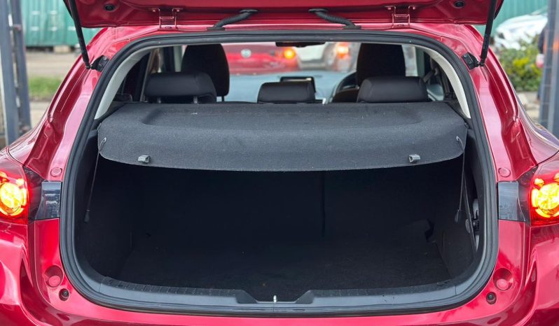 
								MAZDA AXELA full									