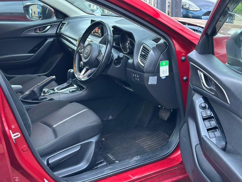 
								MAZDA AXELA full									