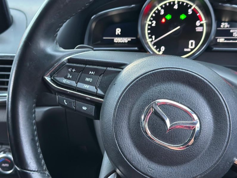 
								MAZDA AXELA full									