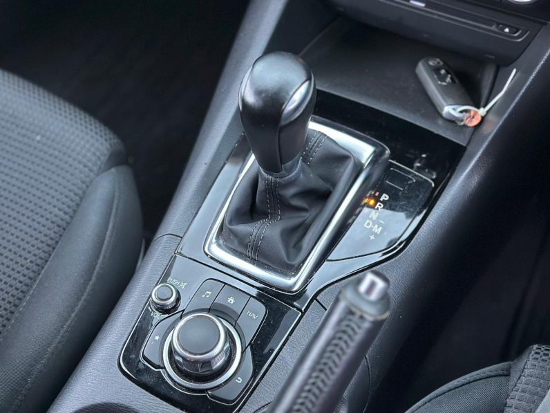 
								MAZDA AXELA full									