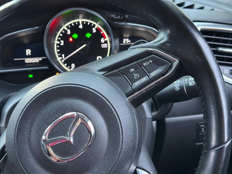 
								MAZDA AXELA full									