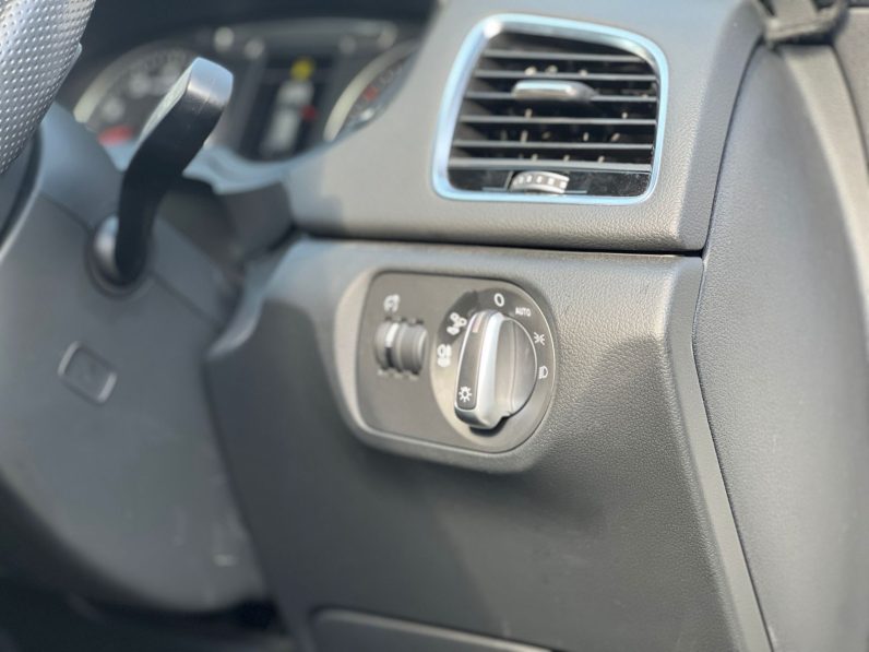 
								Audi Q3 TFSI full									