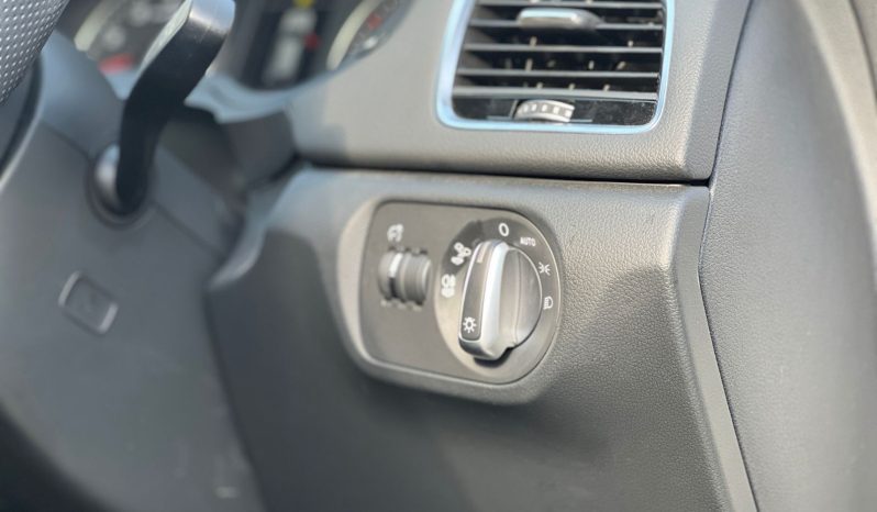 
								Audi Q3 TFSI full									