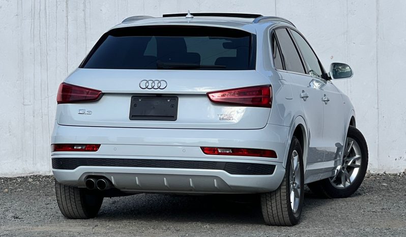 
								Audi Q3 TFSI full									
