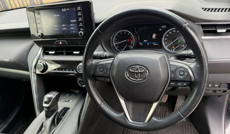 
								Toyota Harrier full									