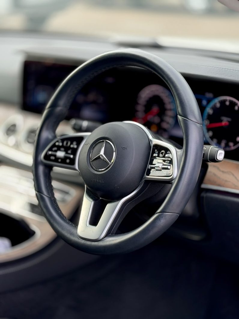 
								Mercedes Benz E450 full									