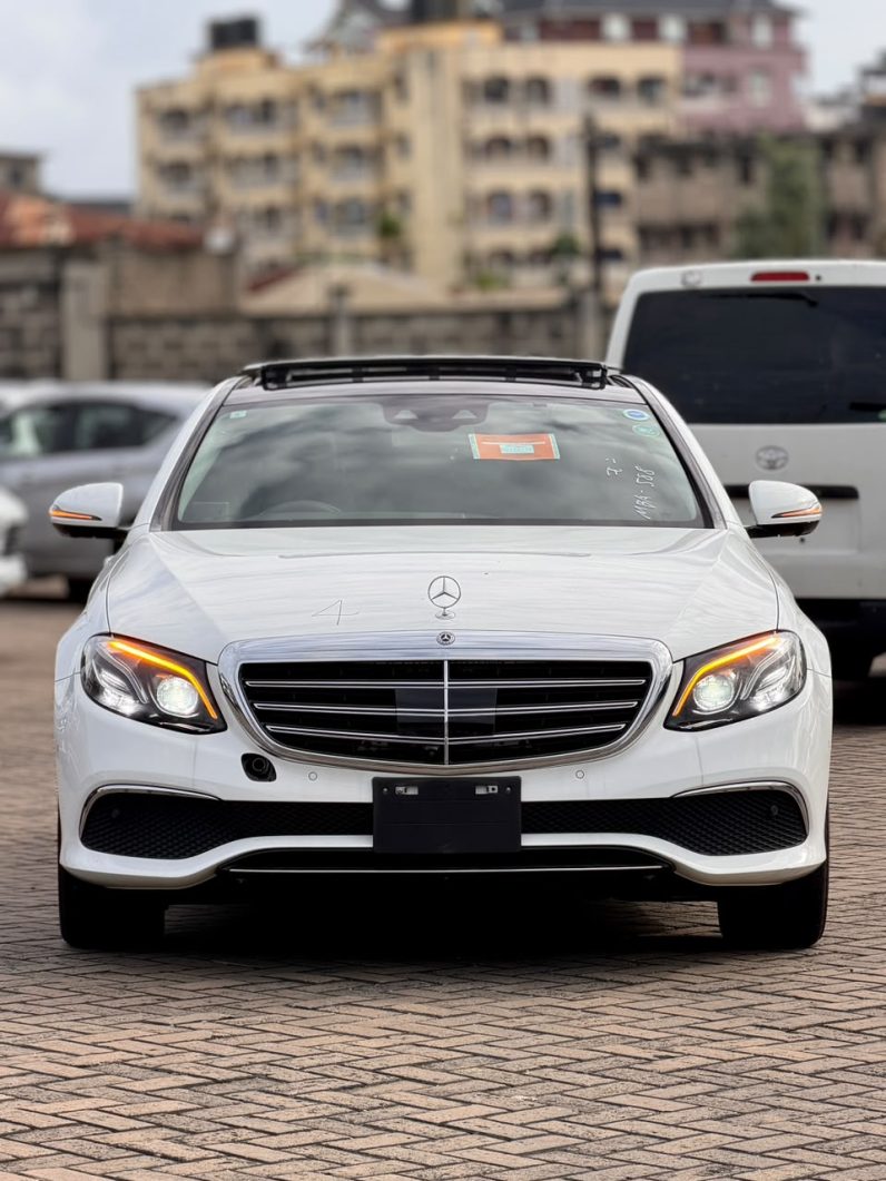 
								Mercedes Benz E450 full									