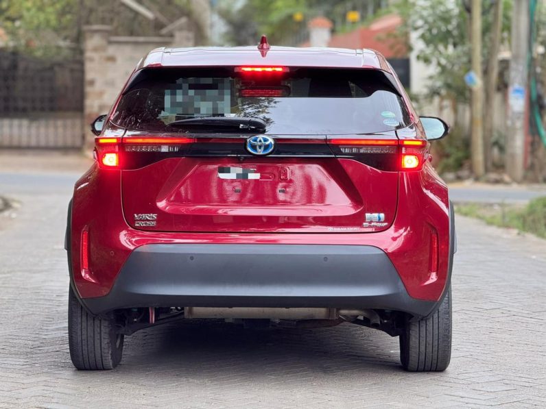 
								TOYOTA YARIS full									