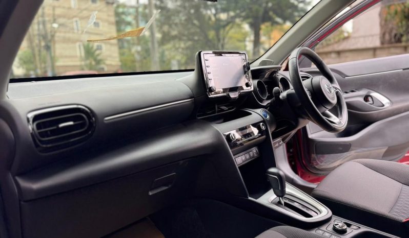 
								TOYOTA YARIS full									