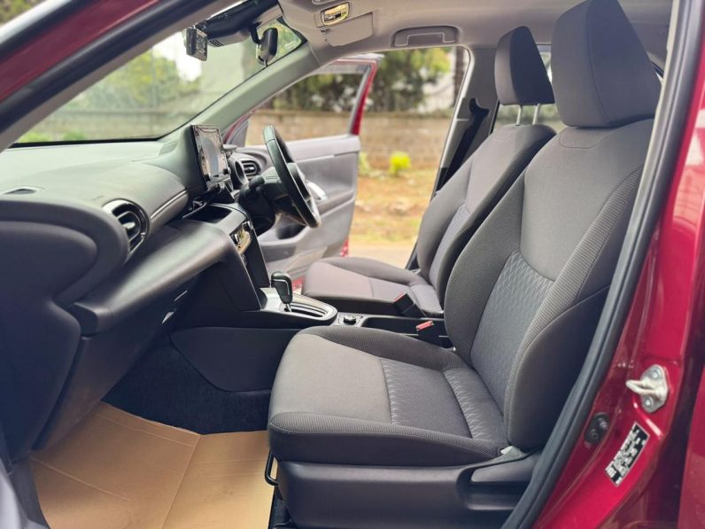 
								TOYOTA YARIS full									