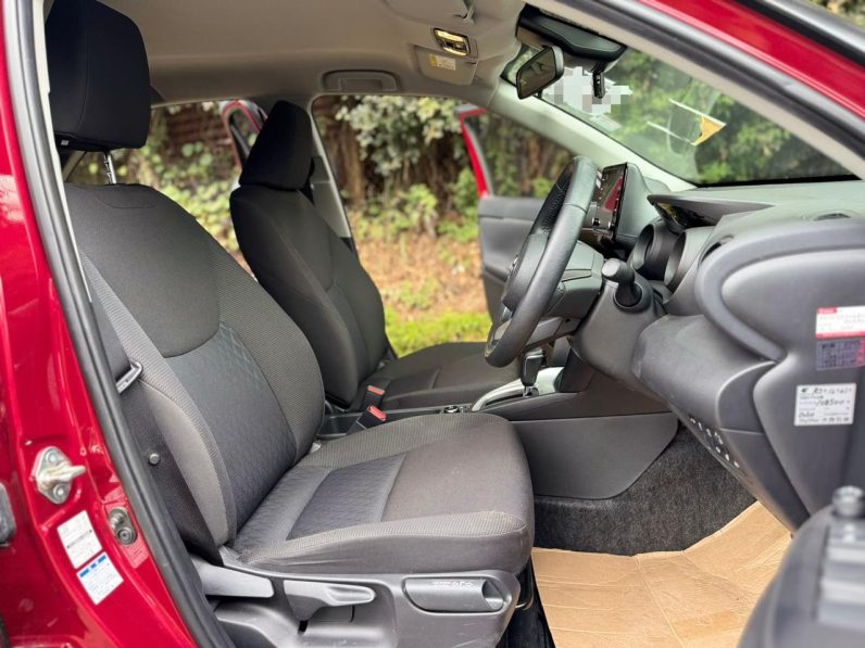 
								TOYOTA YARIS full									