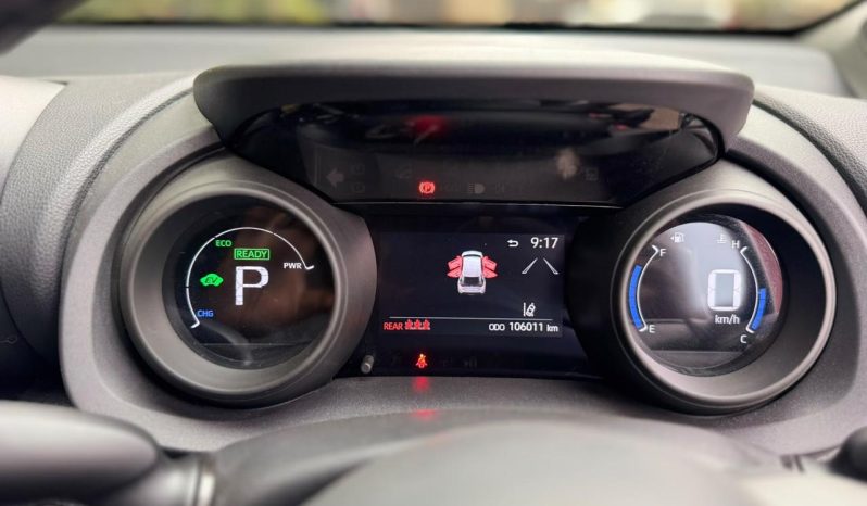 
								TOYOTA YARIS full									