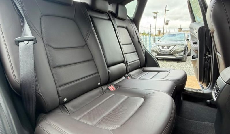 
								Mazda CX5 full									