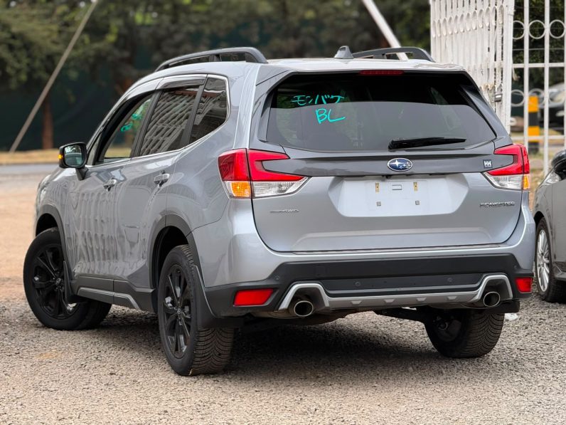 
								Subaru Forester SK5 full									