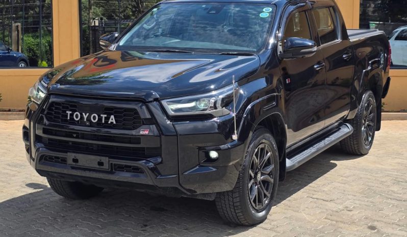 
								Toyota Hilux full									