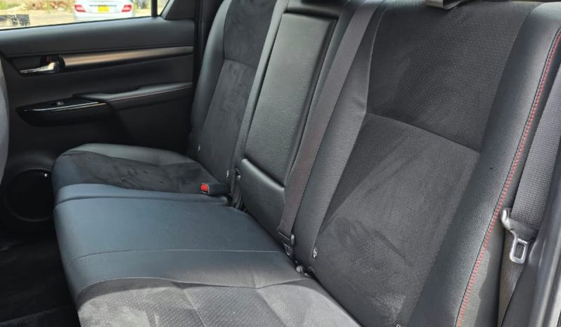 
								Toyota Hilux full									
