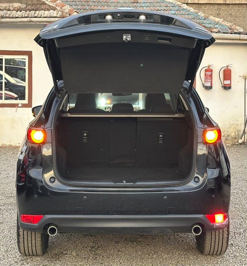
								MAZDA CX5 full									