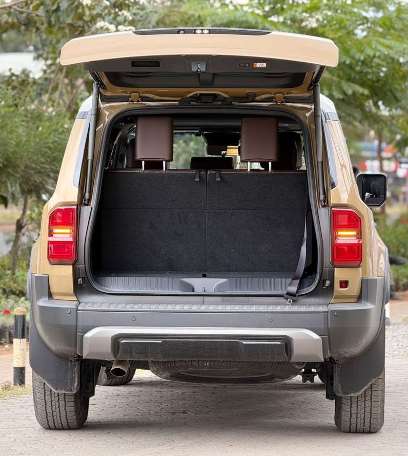 
								Toyota Land cruiser Prado J250 full									
