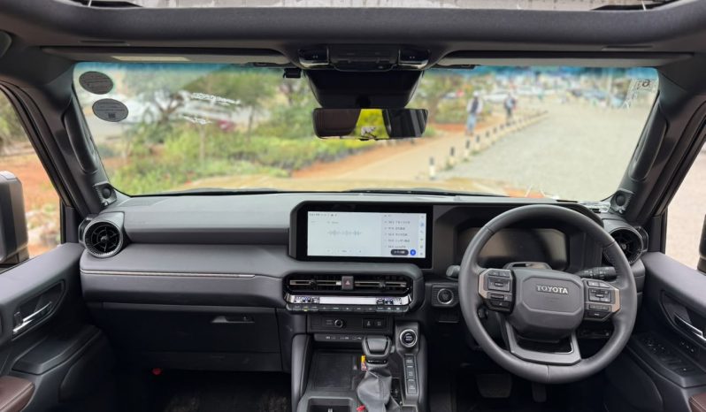 
								Toyota Land cruiser Prado J250 full									
