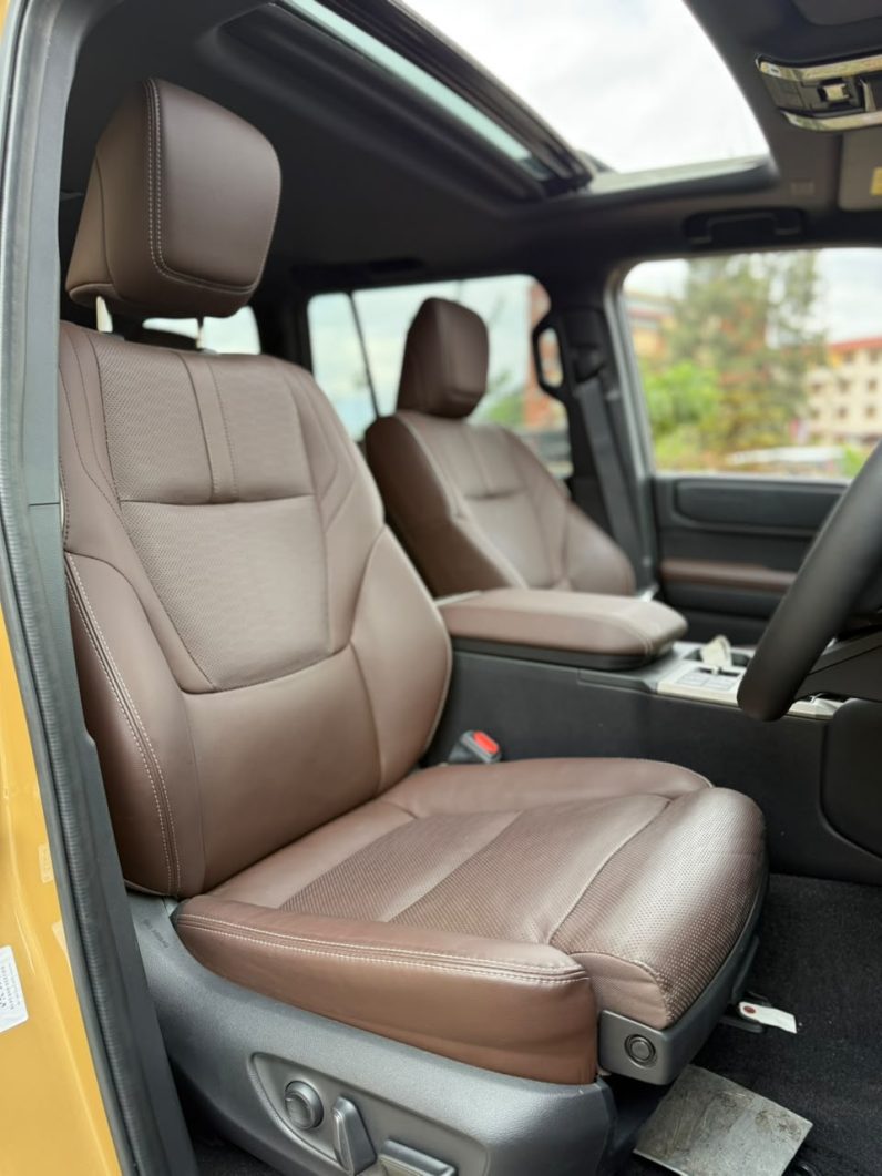
								Toyota Land cruiser Prado J250 full									